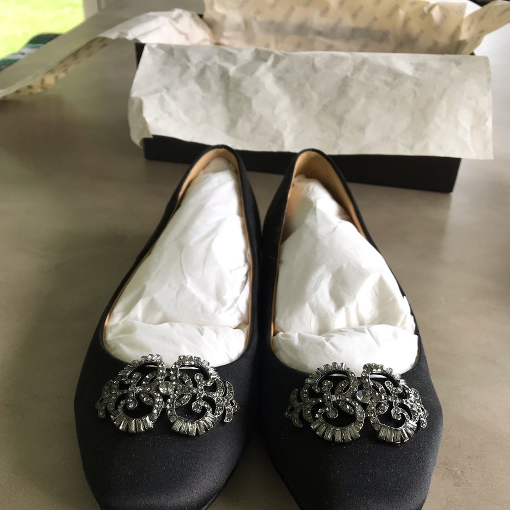 Badgley Mischka Black Satin Flats - New - Size 8